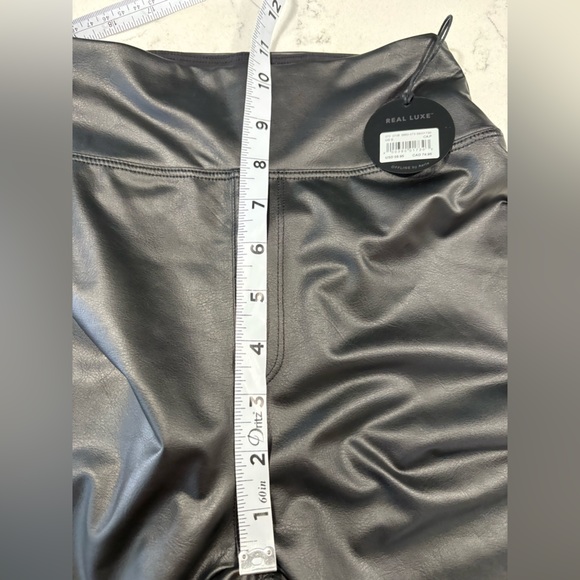 Offline By Aerie Real Luxe Faux Leather Leggings Size Small NWT - Picture 9 of 9